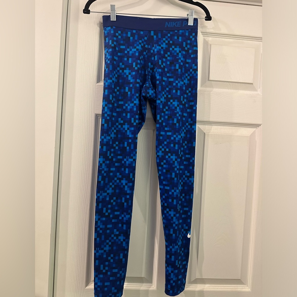Nike pro dri fit leggings